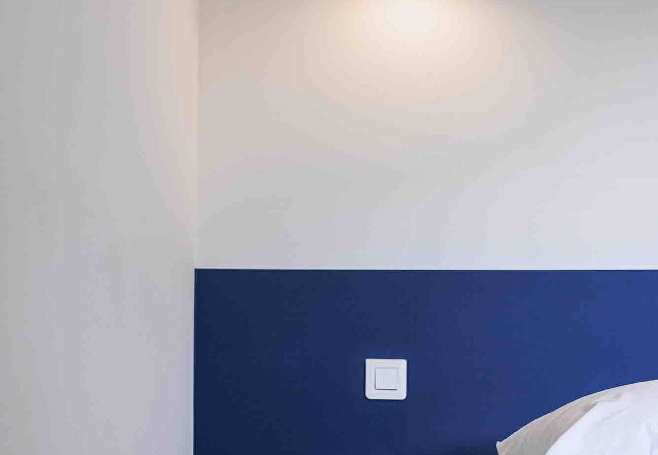 Appartement à Tourrettes-sur-Loup - APT LIBERATION