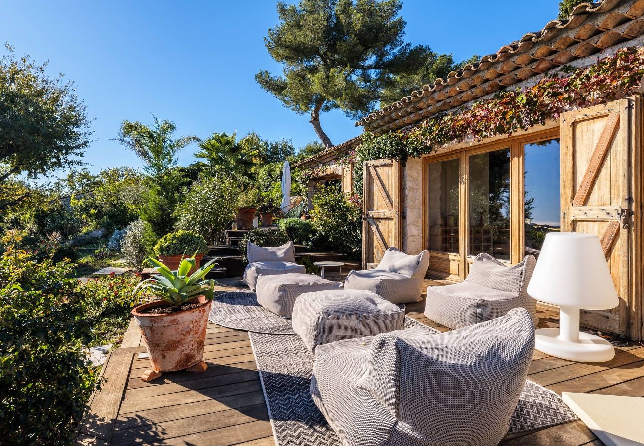 Villa à Tourrettes-sur-Loup - VILLA ROSEBUD
