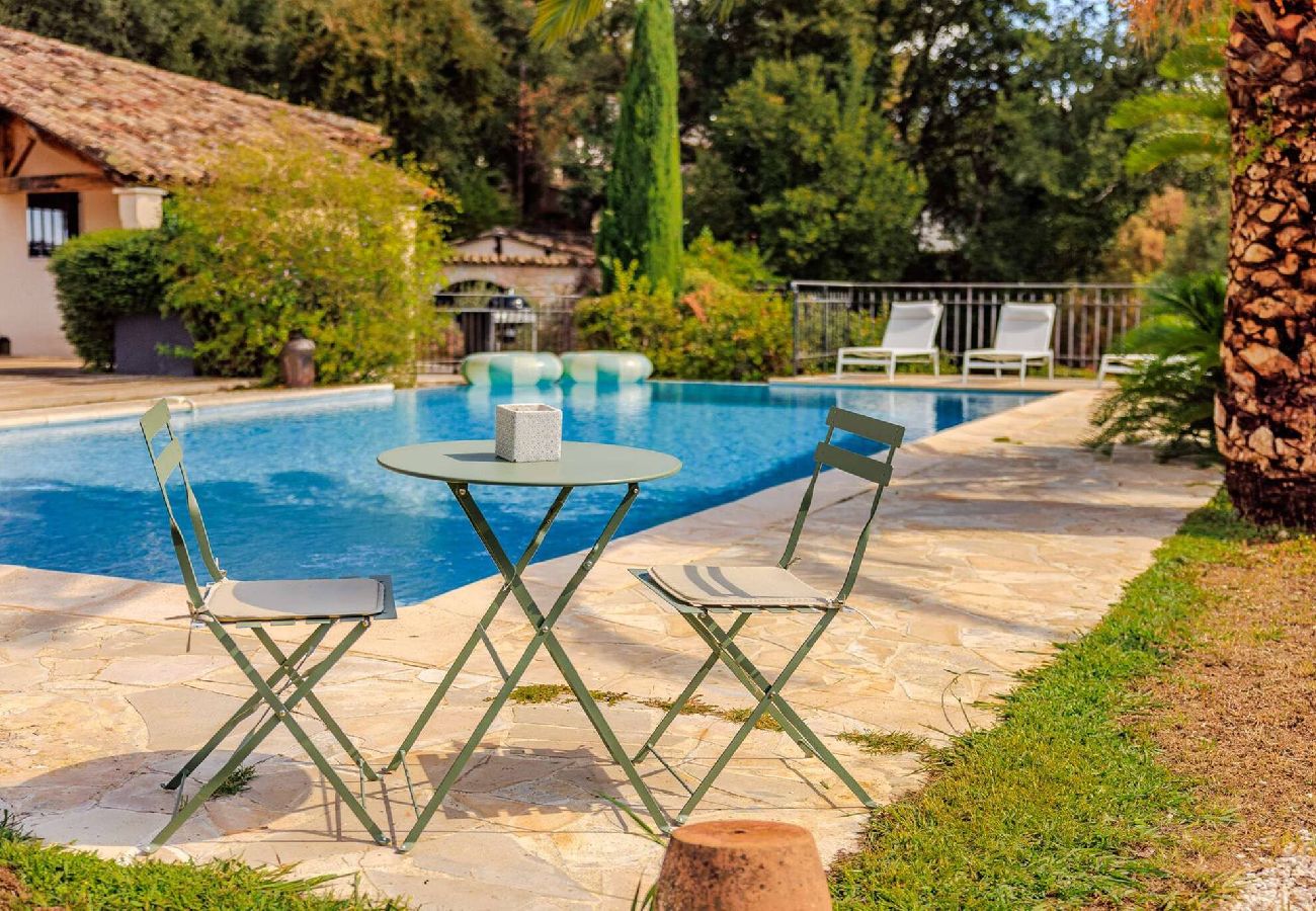 Maison à Tourrettes-sur-Loup - VILLA AQUI