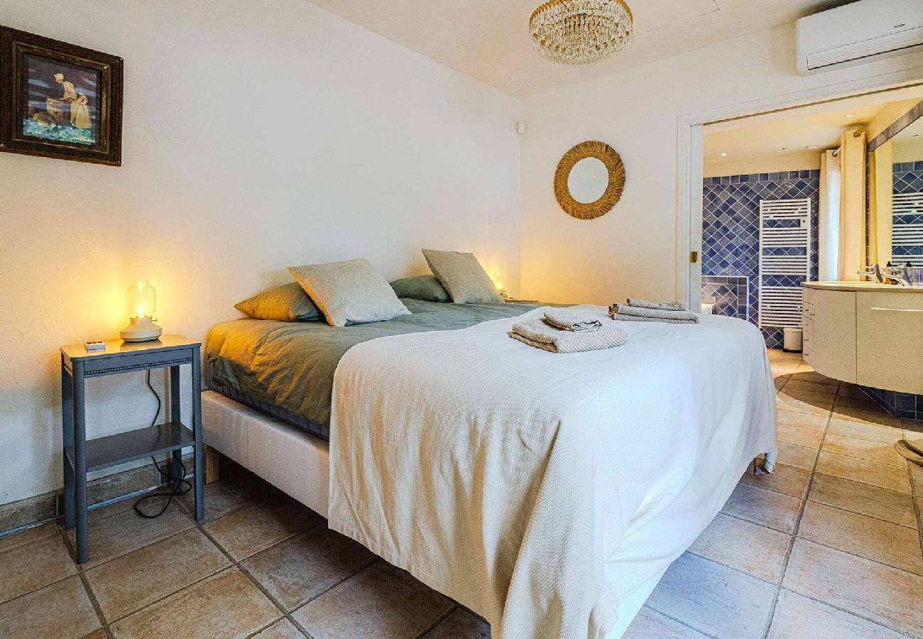 Maison à Tourrettes-sur-Loup - VILLA AQUI
