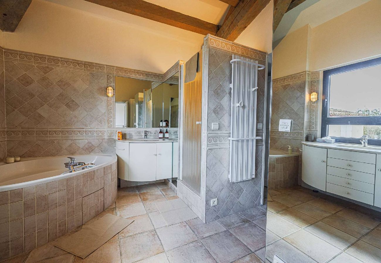 Maison à Tourrettes-sur-Loup - VILLA AQUI