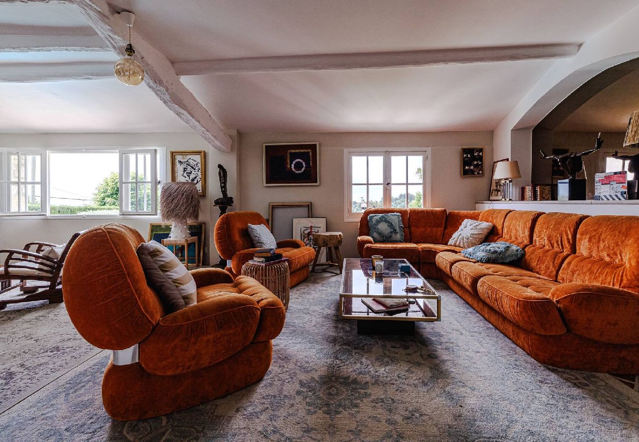 Maison à Tourrettes-sur-Loup - VILLA POMELA