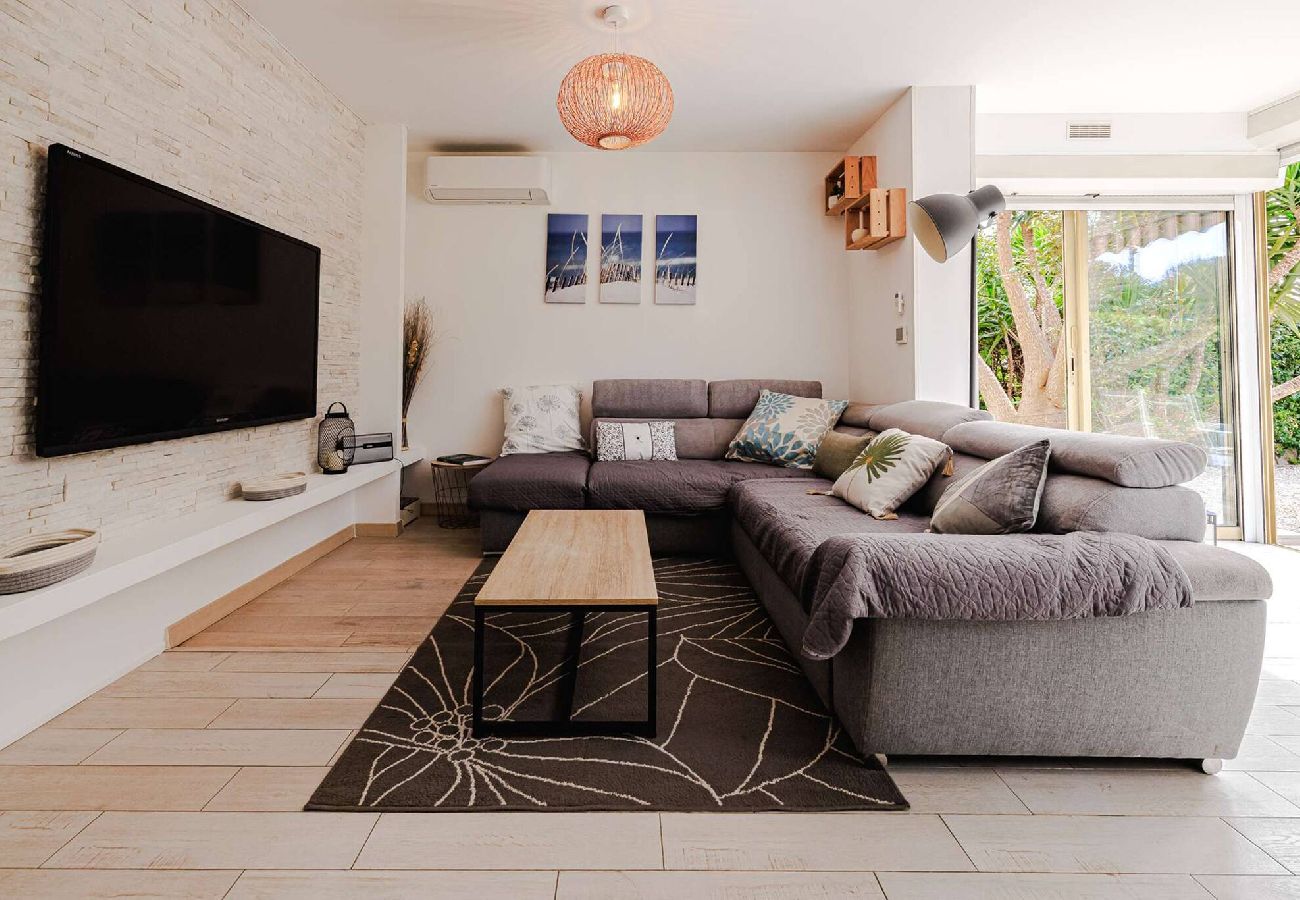 Appartement à Villeneuve-Loubet - APT MARINA REY