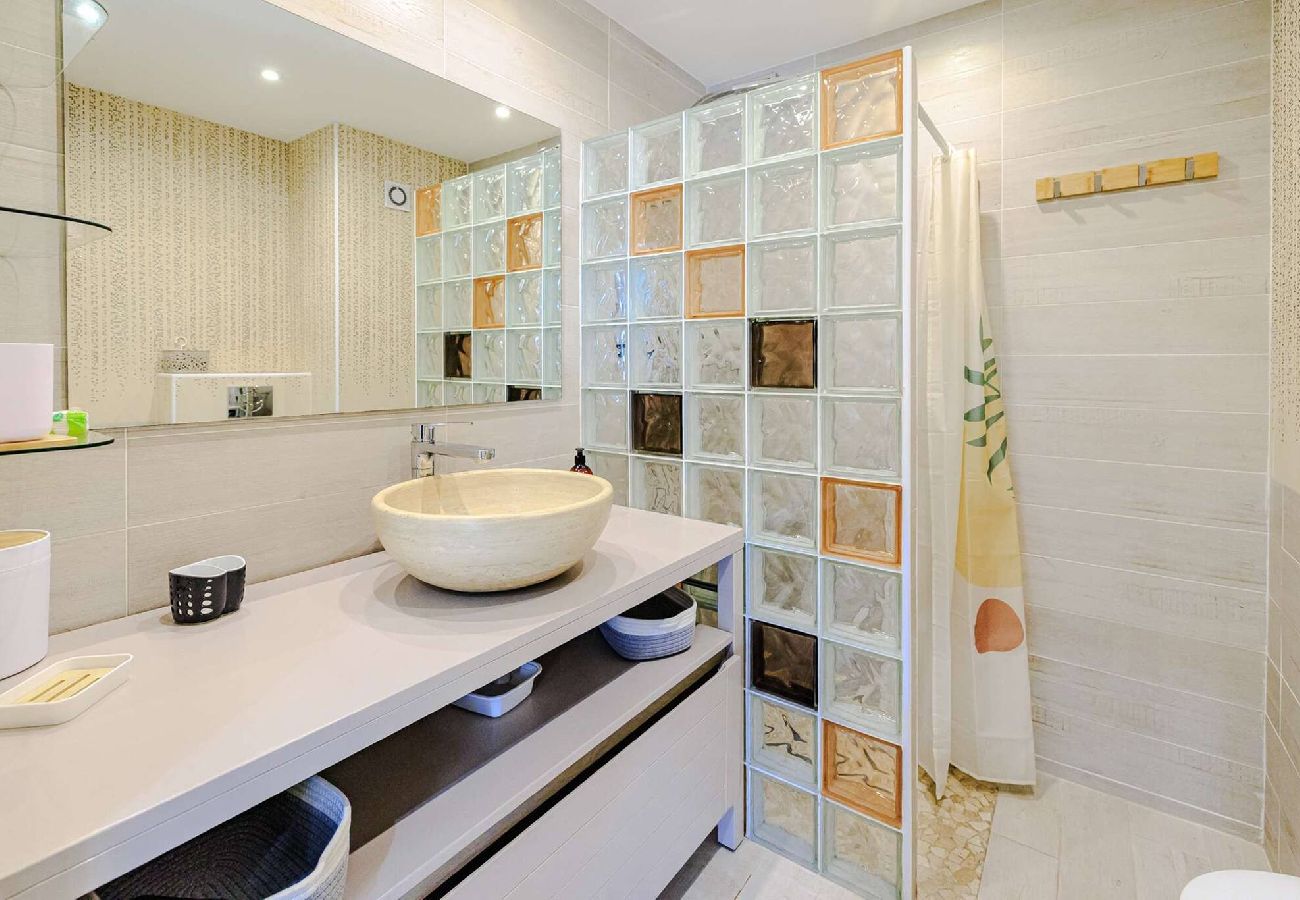 Appartement à Villeneuve-Loubet - APT MARINA REY