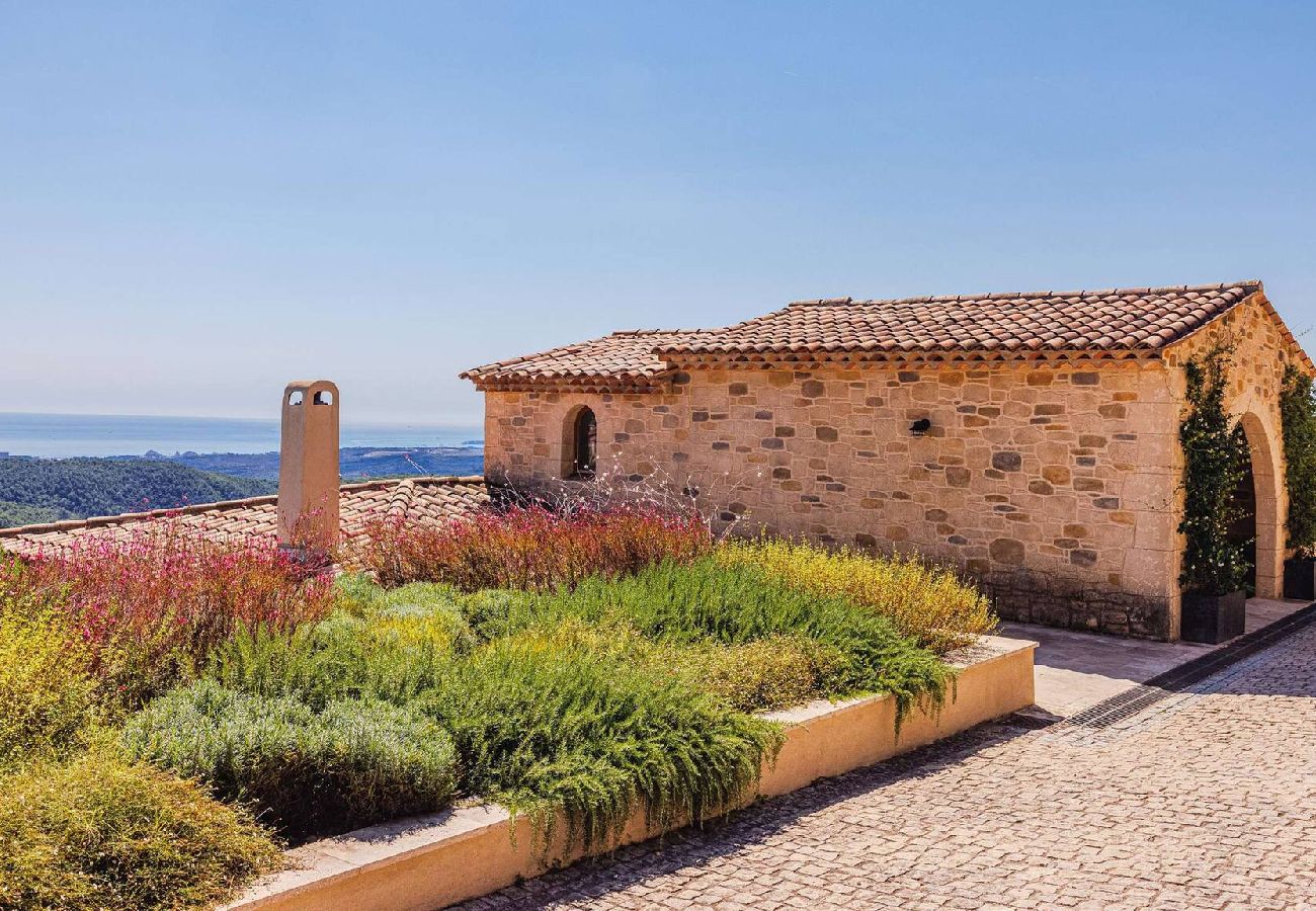 Maison à Tourrettes-sur-Loup - LE MAS D´AZUR