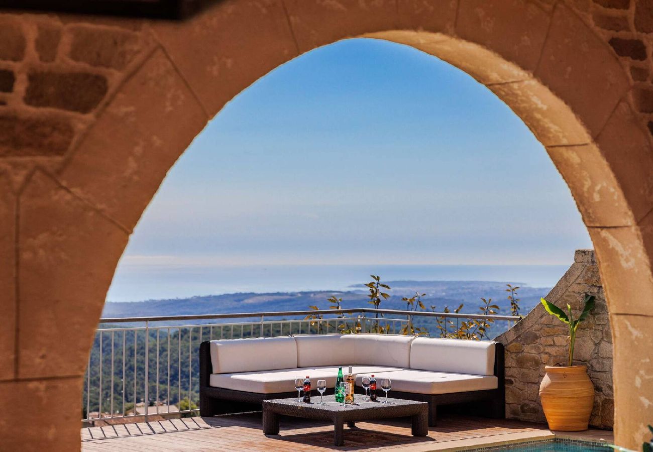 Maison à Tourrettes-sur-Loup - LE MAS D´AZUR
