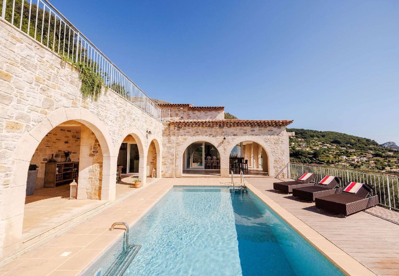 Maison à Tourrettes-sur-Loup - LE MAS D´AZUR