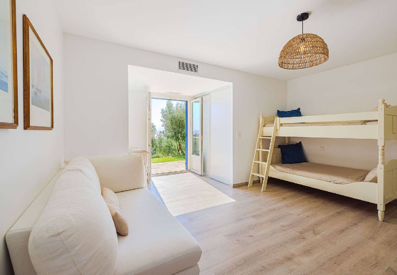 Maison à Tourrettes-sur-Loup - LE MAS D´AZUR