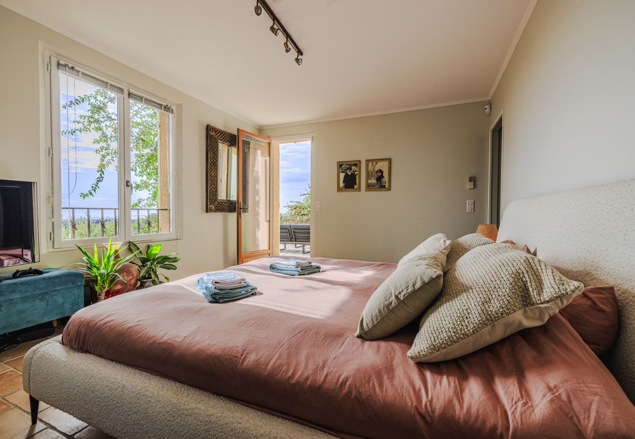 Villa à Tourrettes-sur-Loup - VILLA OASIS