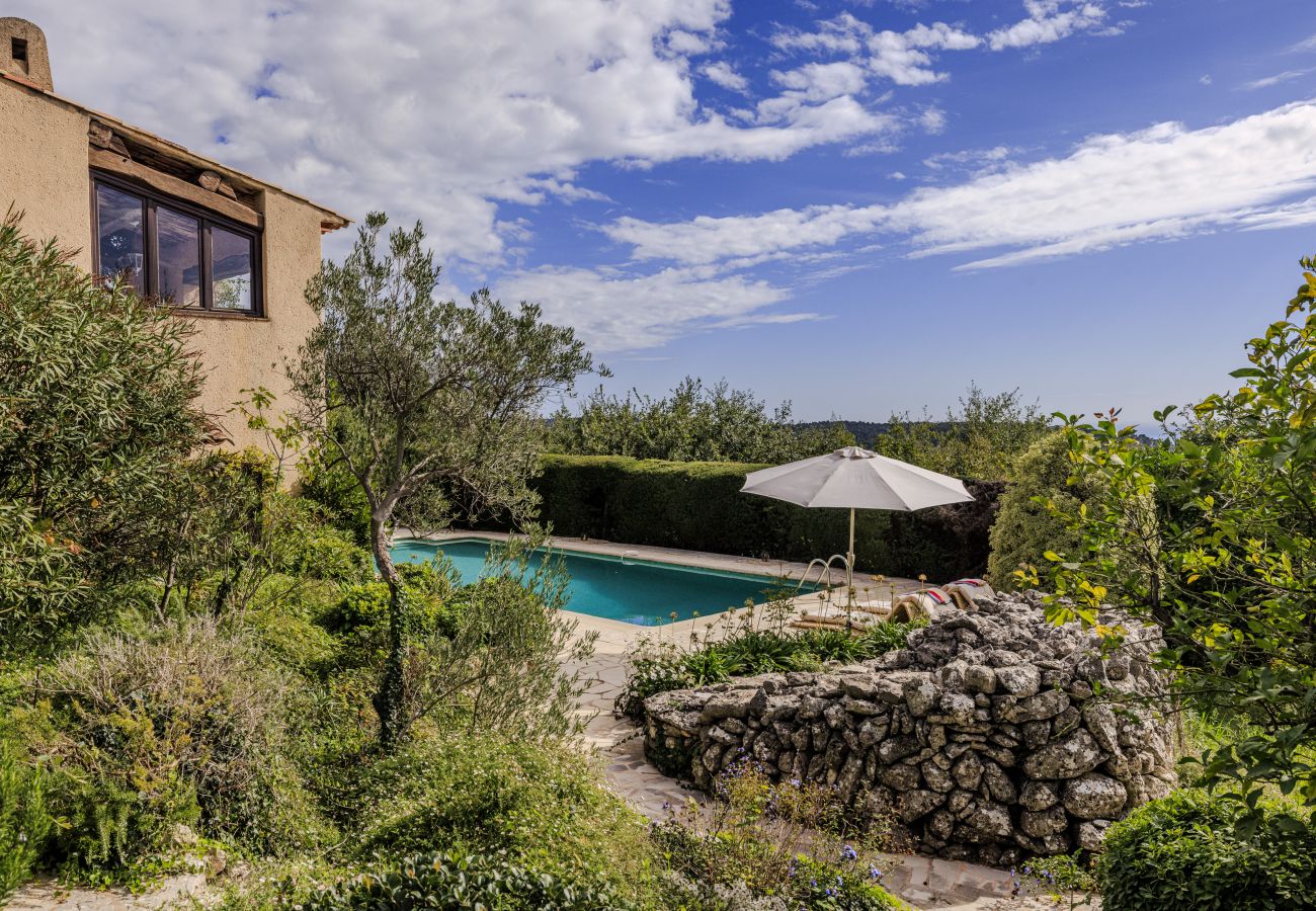 Villa à Tourrettes-sur-Loup - VILLA OASIS