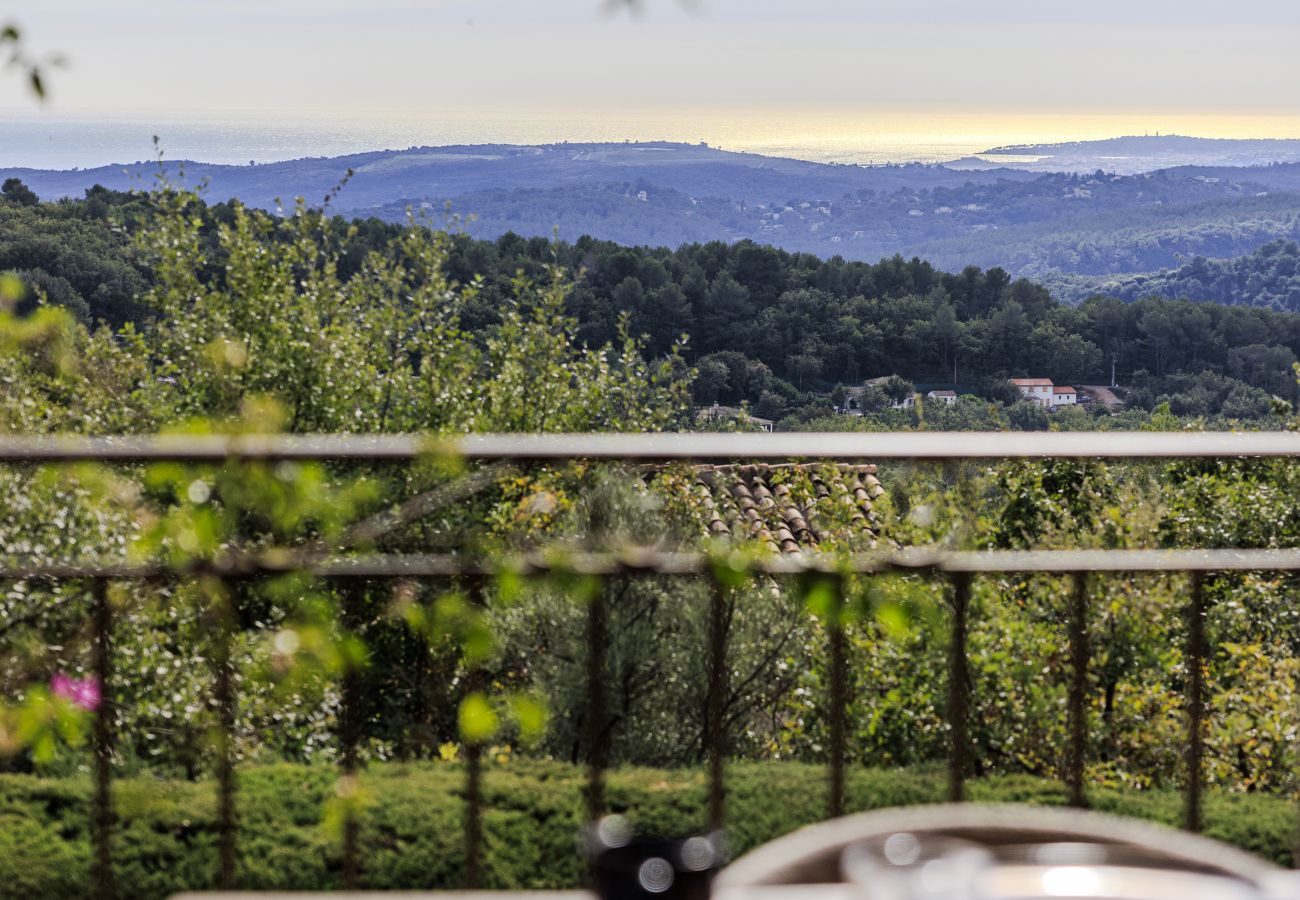 Villa à Tourrettes-sur-Loup - VILLA OASIS