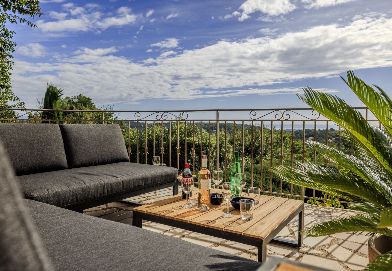 Villa à Tourrettes-sur-Loup - VILLA OASIS