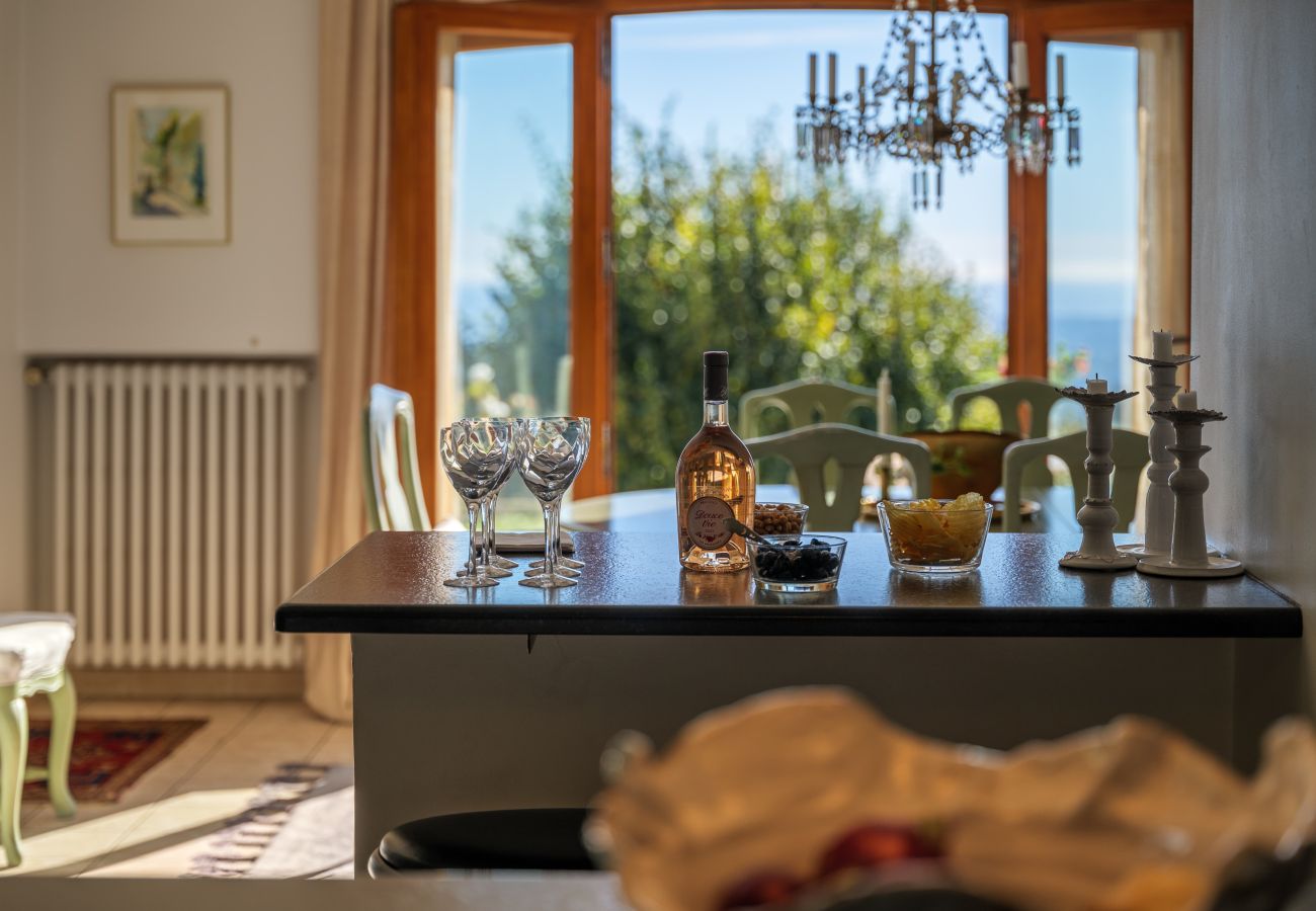 Villa à Tourrettes-sur-Loup - VILLA VIRETTES