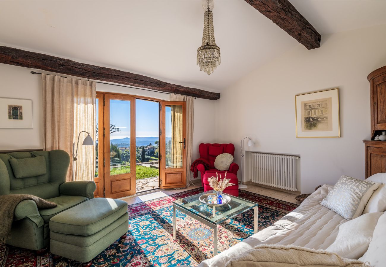 Villa à Tourrettes-sur-Loup - VILLA VIRETTES