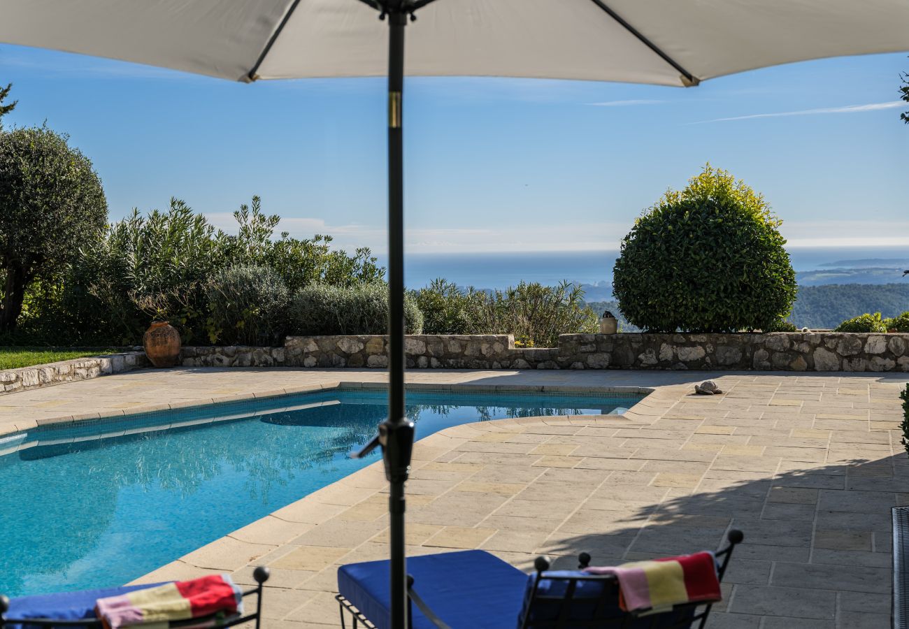 Villa à Tourrettes-sur-Loup - VILLA VIRETTES