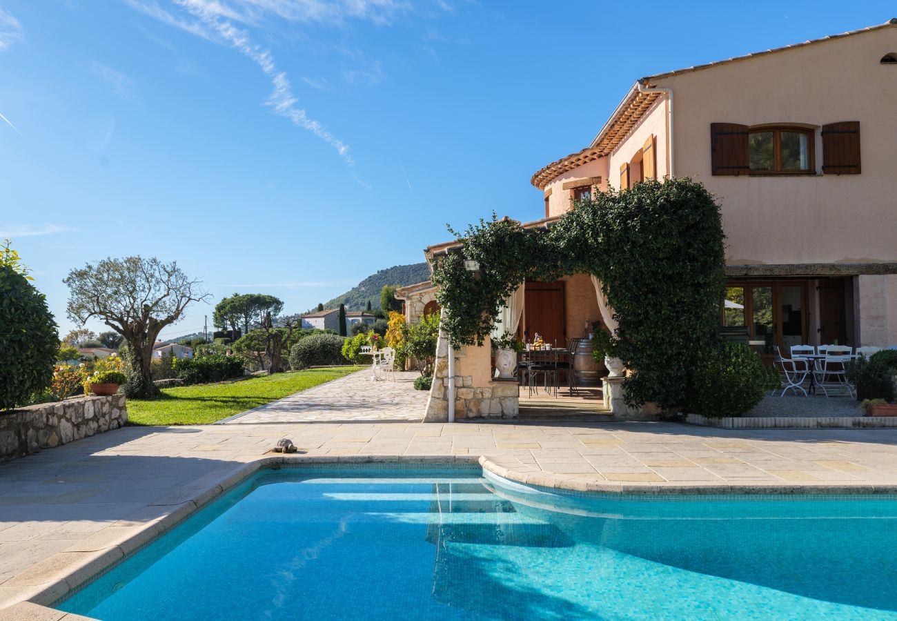 Villa à Tourrettes-sur-Loup - VILLA VIRETTES