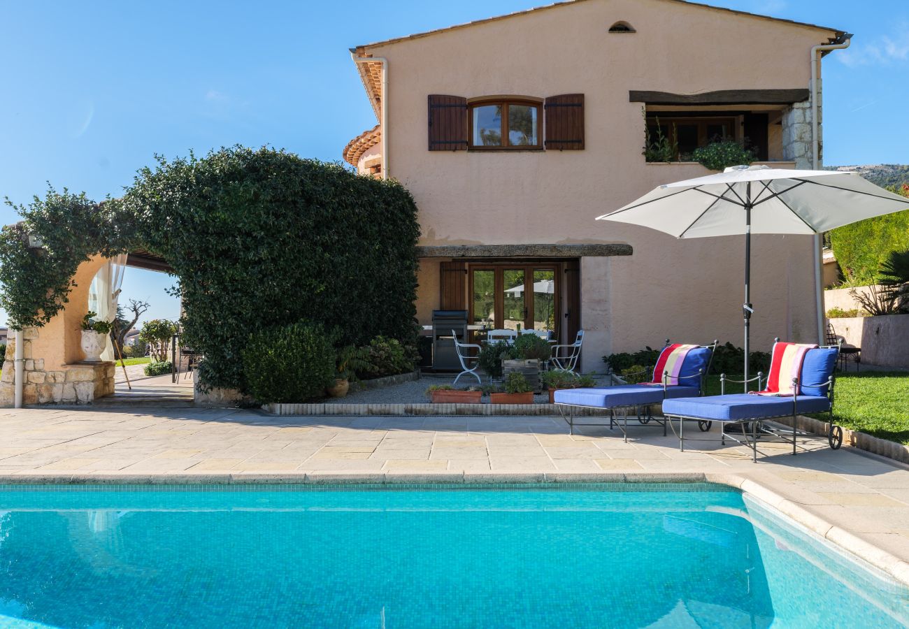 Villa à Tourrettes-sur-Loup - VILLA VIRETTES