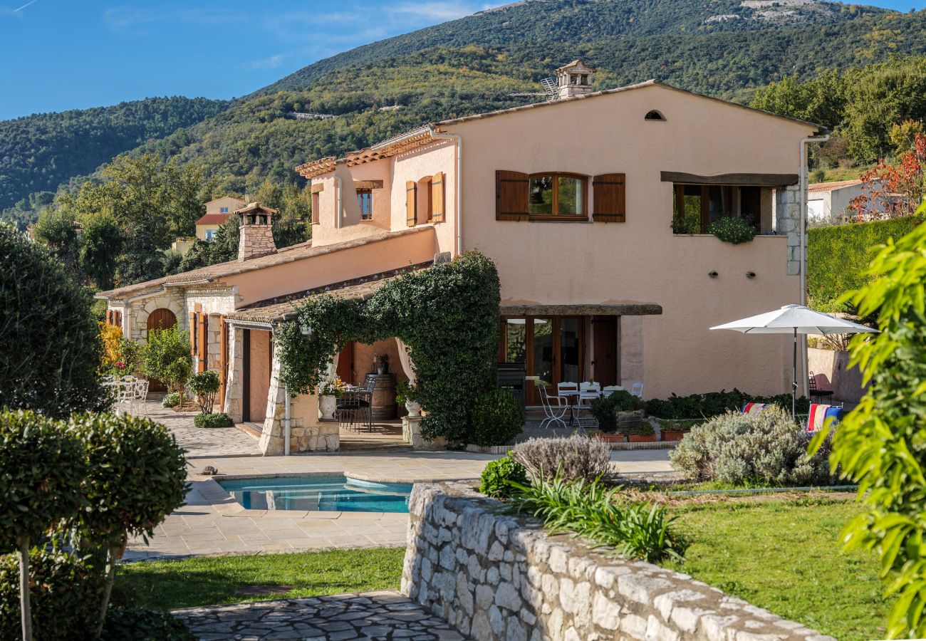 Villa à Tourrettes-sur-Loup - VILLA VIRETTES