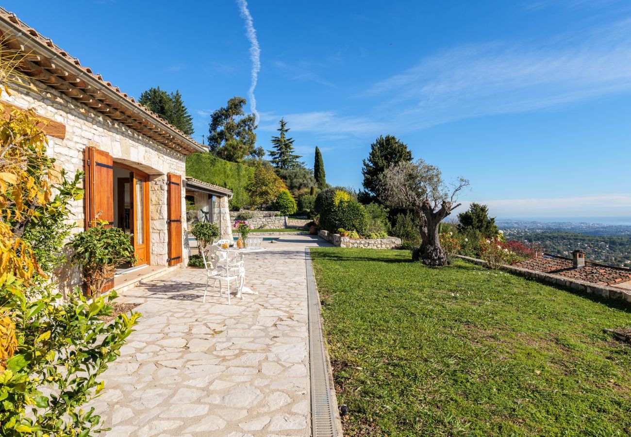 Villa à Tourrettes-sur-Loup - VILLA VIRETTES