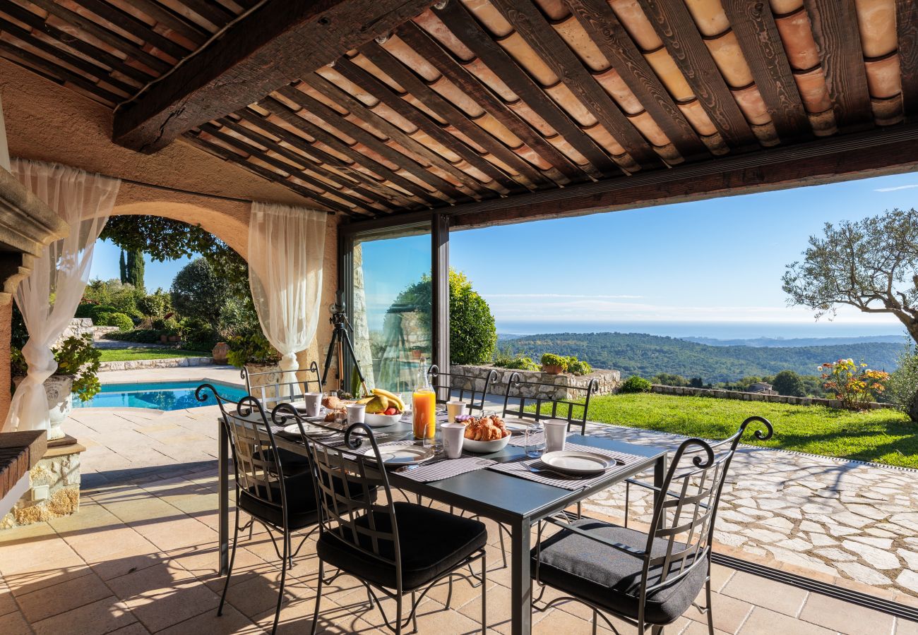 Villa à Tourrettes-sur-Loup - VILLA VIRETTES