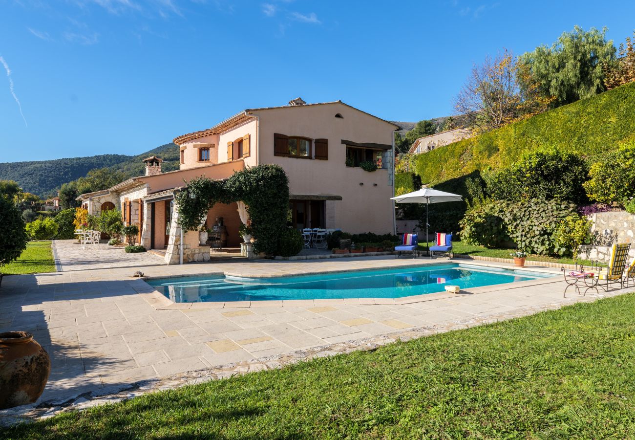 Villa à Tourrettes-sur-Loup - VILLA VIRETTES