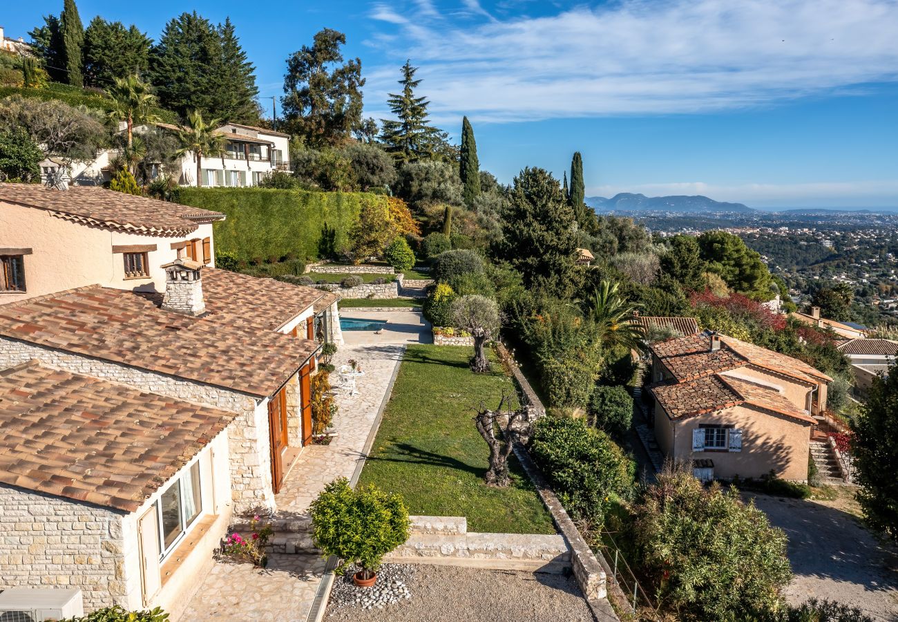 Villa à Tourrettes-sur-Loup - VILLA VIRETTES