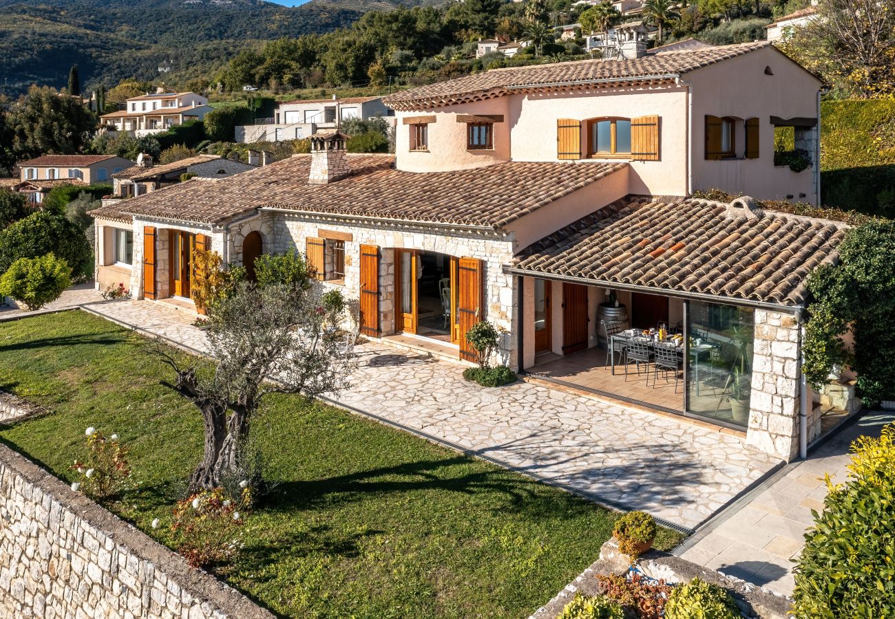 Villa à Tourrettes-sur-Loup - VILLA VIRETTES