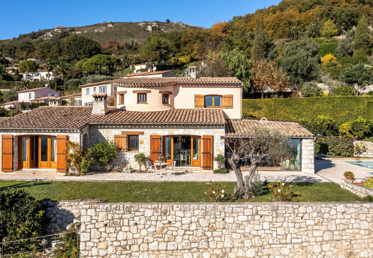 Villa à Tourrettes-sur-Loup - VILLA VIRETTES