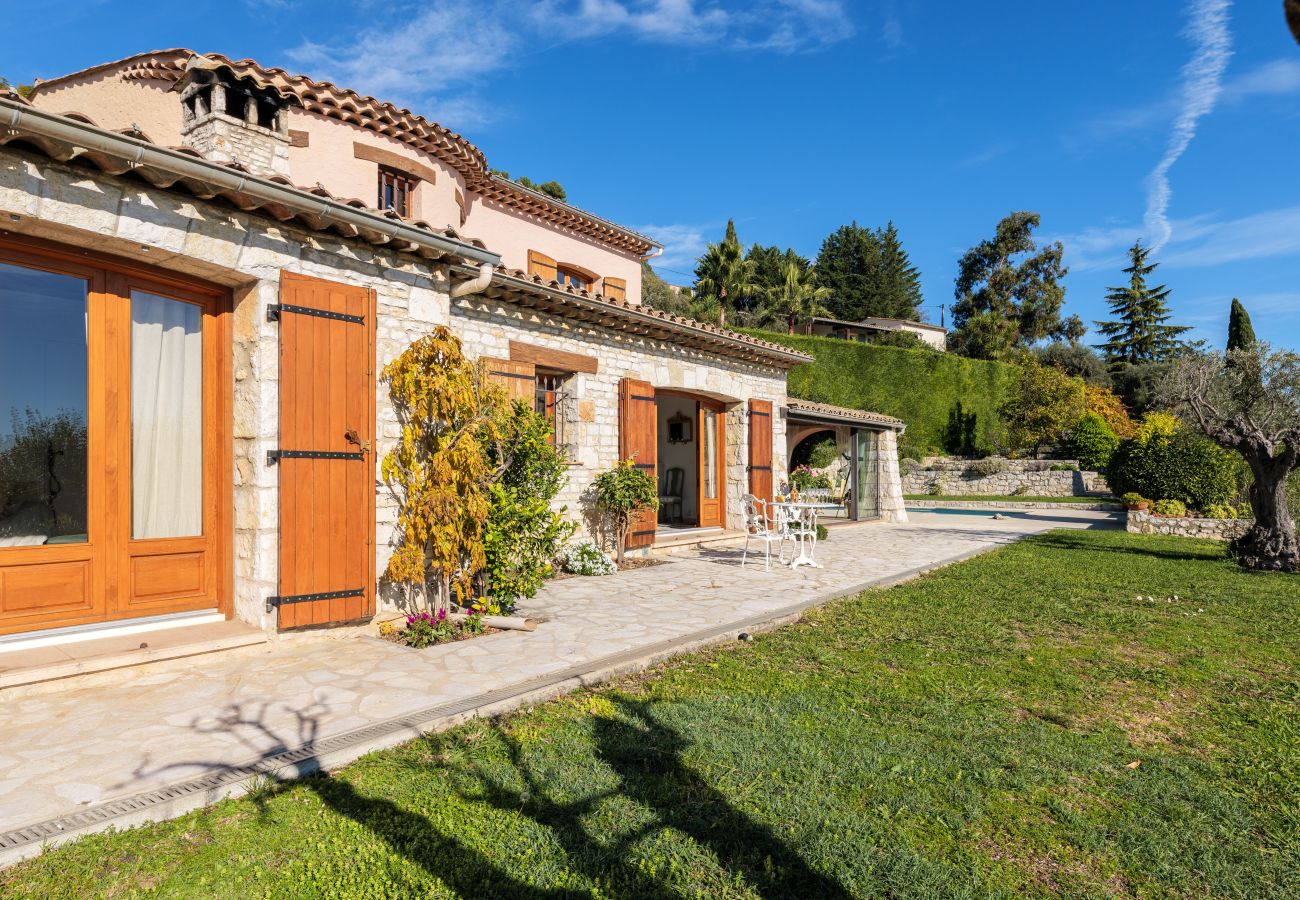 Villa à Tourrettes-sur-Loup - VILLA VIRETTES