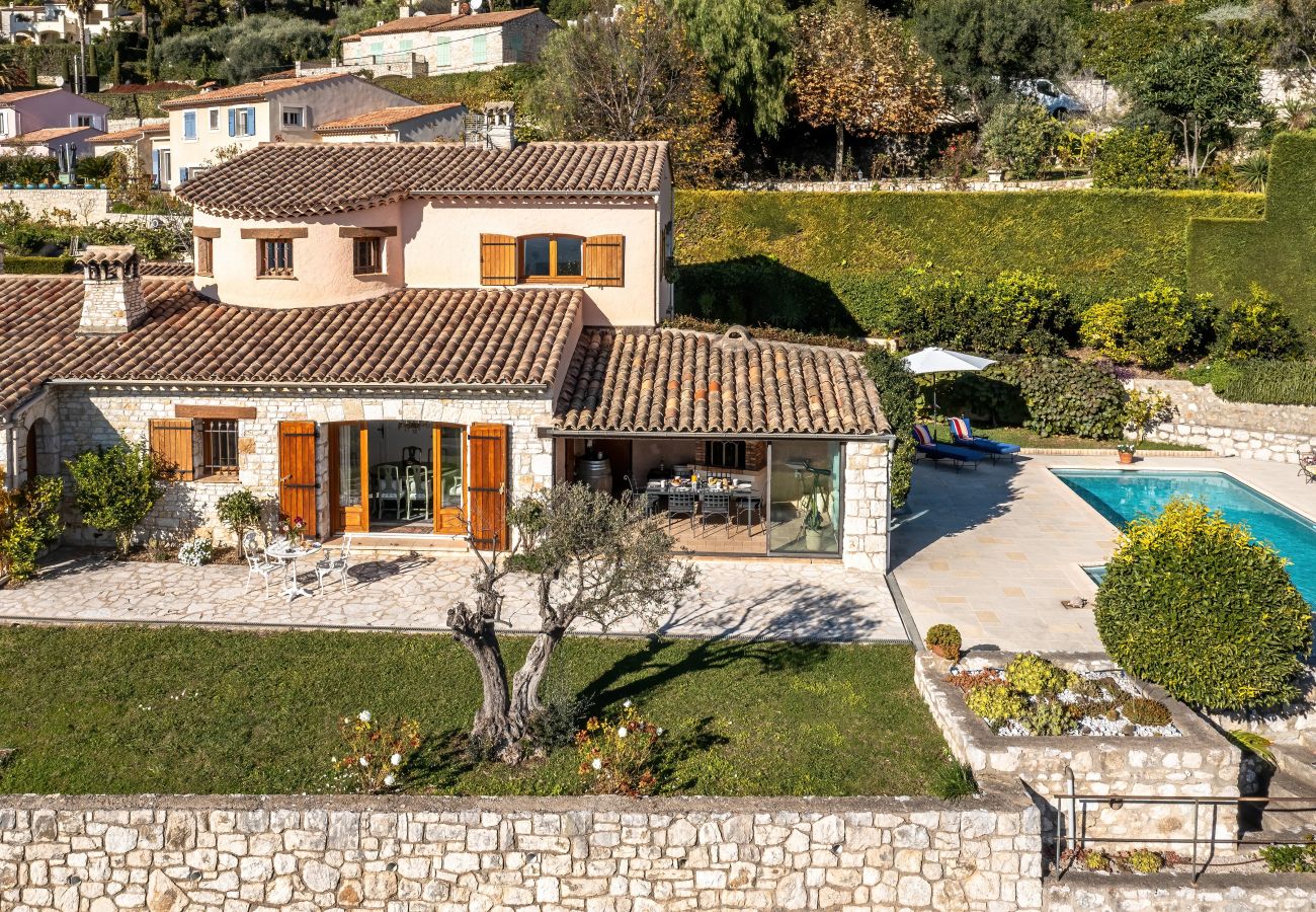 Villa à Tourrettes-sur-Loup - VILLA VIRETTES