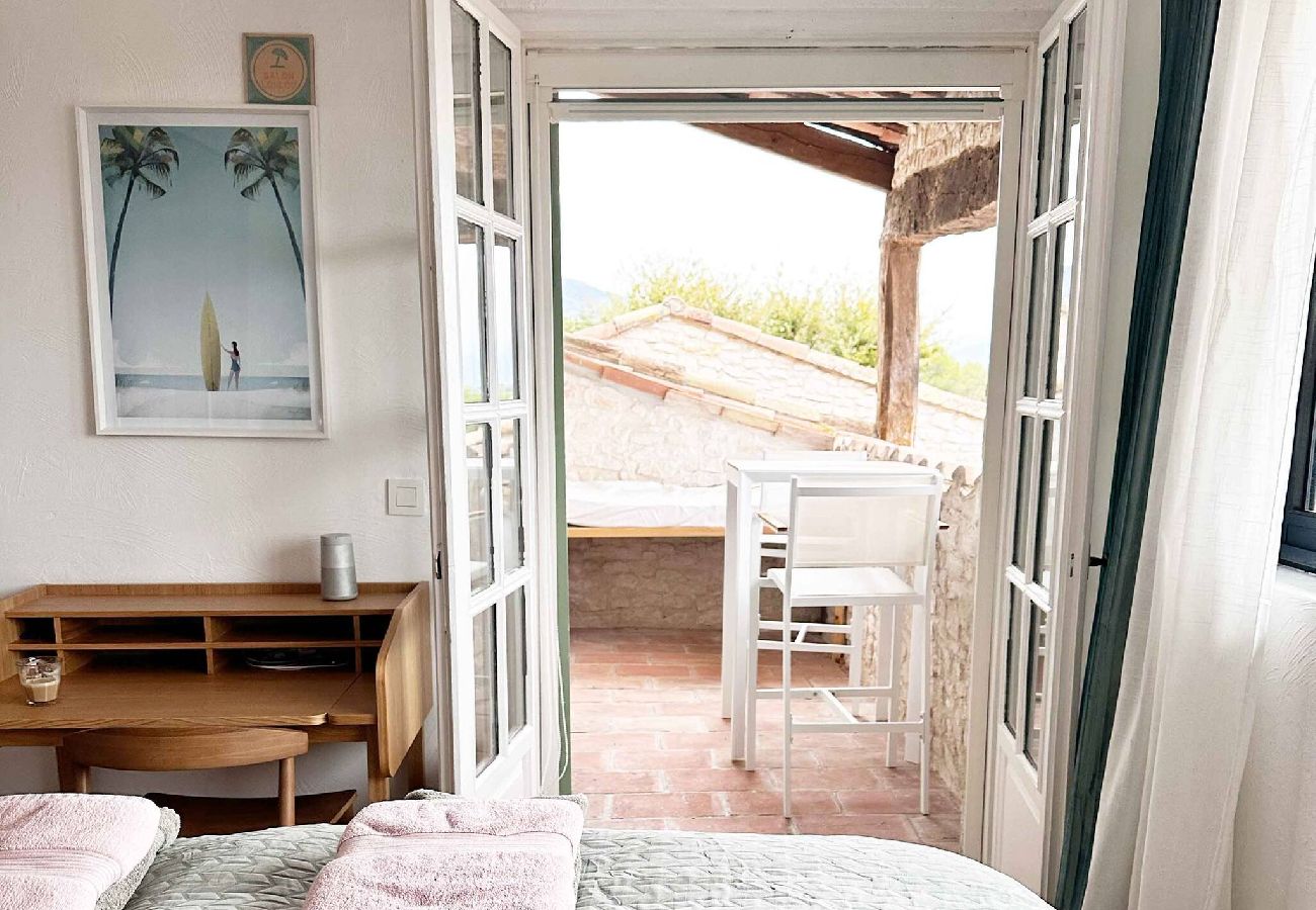 Villa à Tourrettes-sur-Loup - VILLA PALOMA