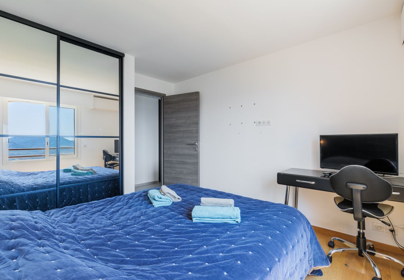 Appartement à Mandelieu-la-Napoule - APT MEDICIS