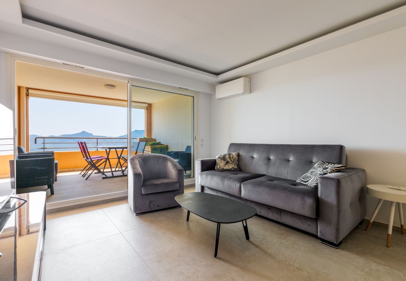 Appartement à Mandelieu-la-Napoule - APT MEDICIS