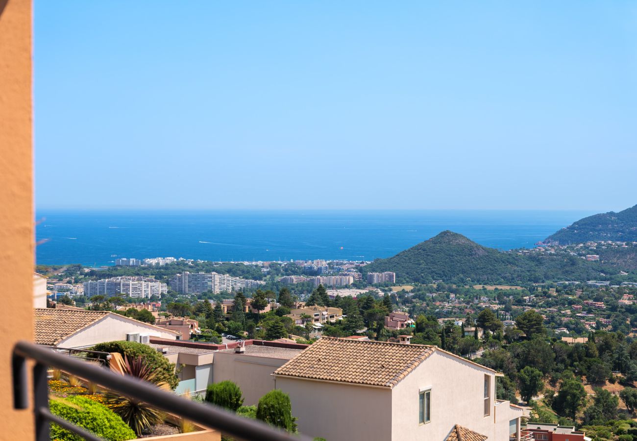 Appartement à Mandelieu-la-Napoule - APT MEDICIS