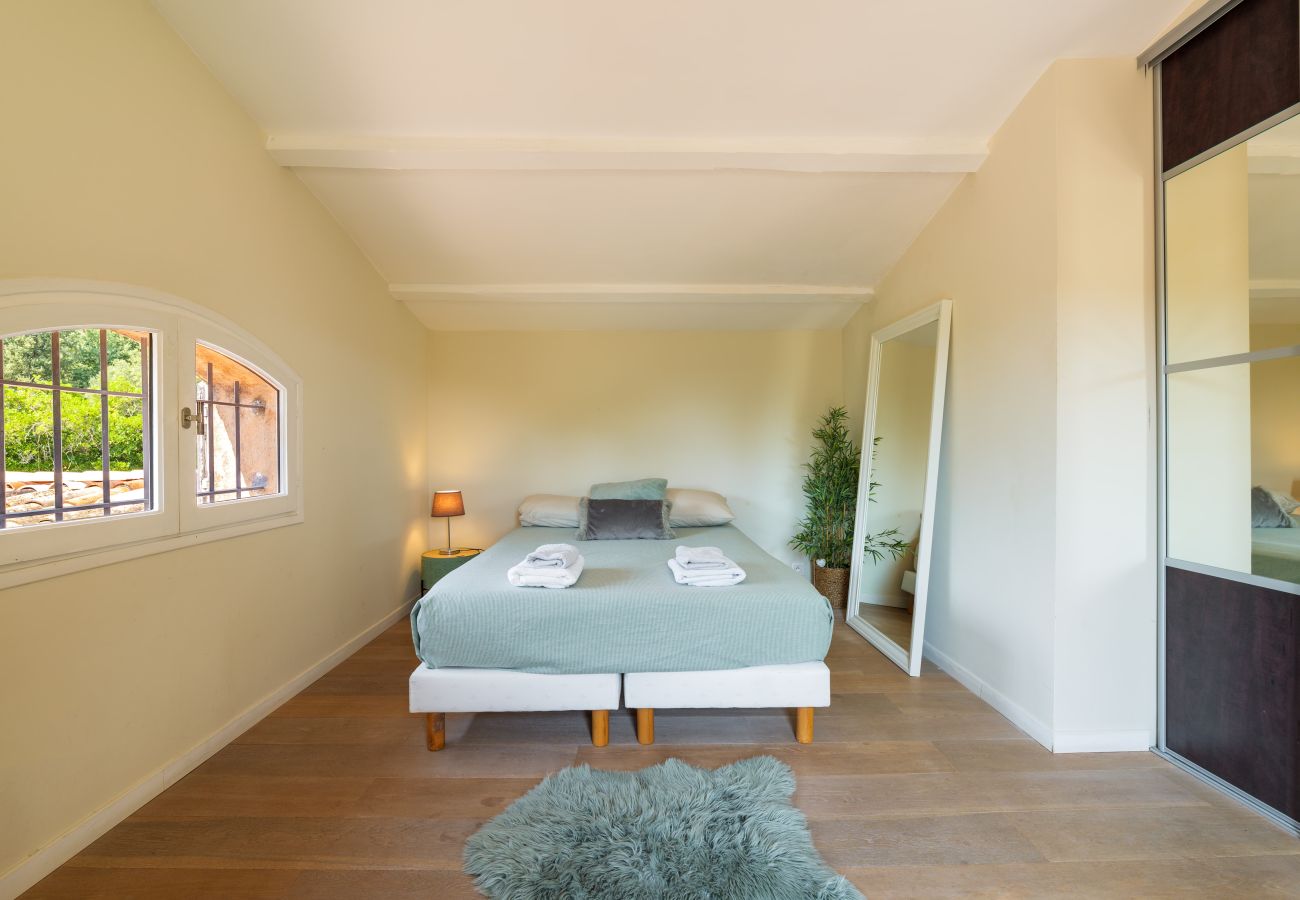 Maison à Roquefort-les-Pins - VILLA MAZAL