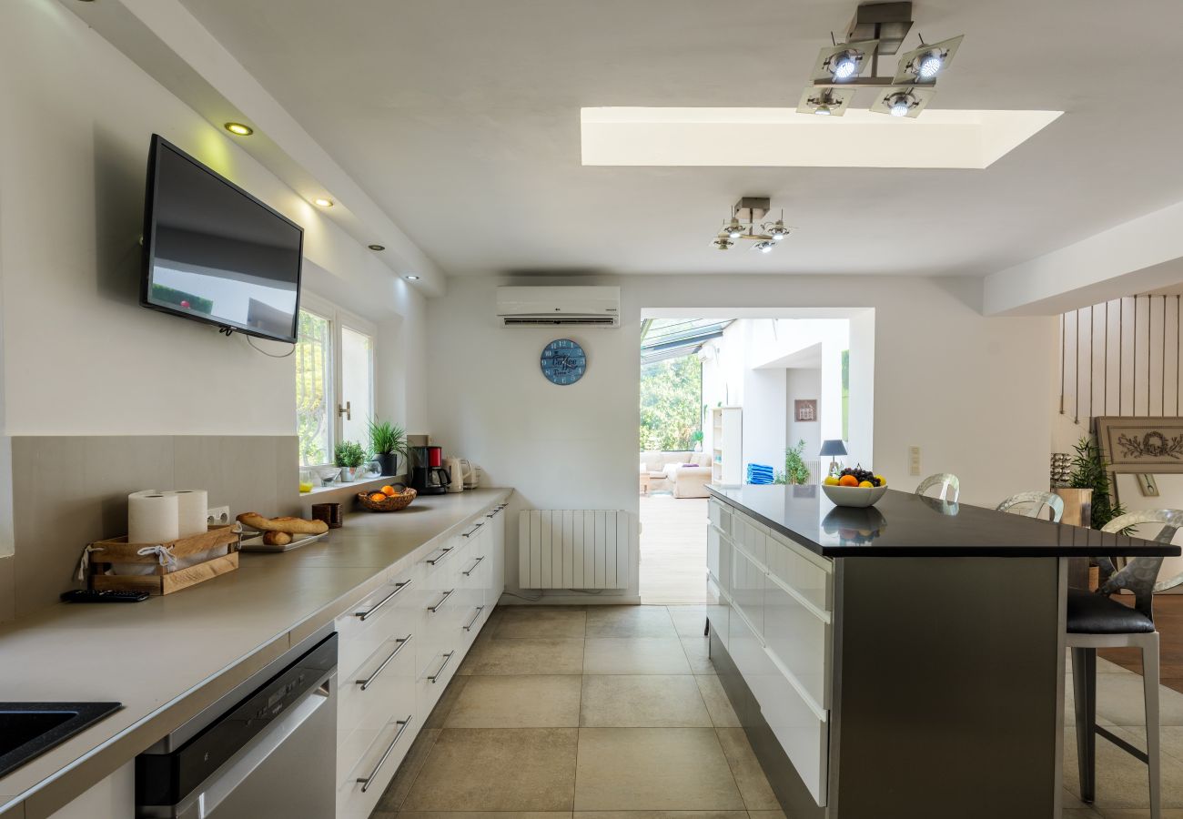 Maison à Roquefort-les-Pins - VILLA MAZAL