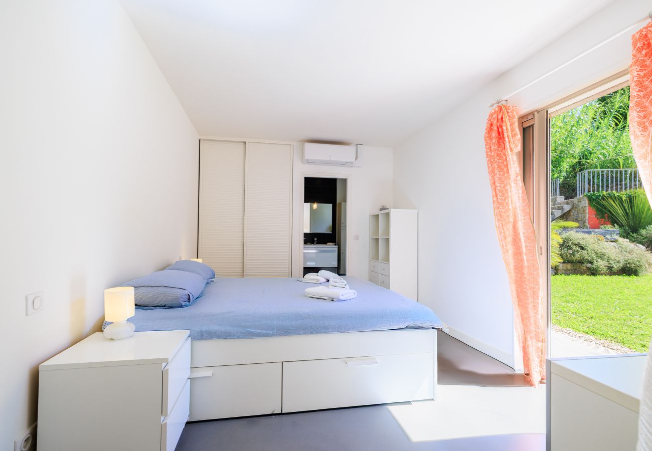 Maison à Saint Paul de Vence - VILLA EDEN