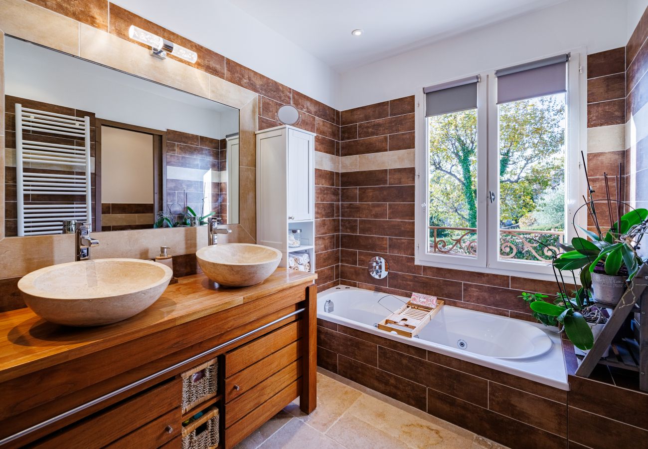 Villa à Tourrettes-sur-Loup - VILLA DU ROUCASSET