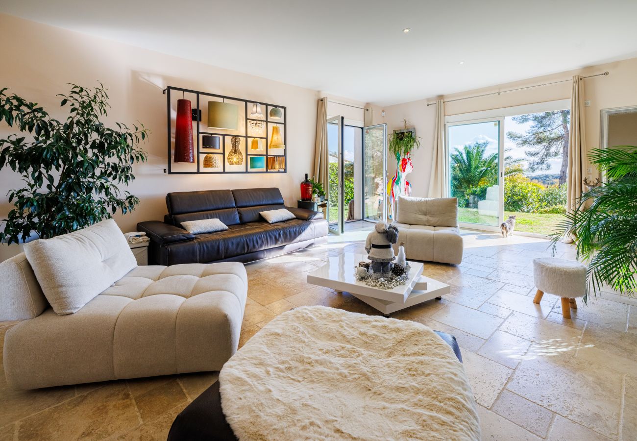 Villa à Tourrettes-sur-Loup - VILLA DU ROUCASSET