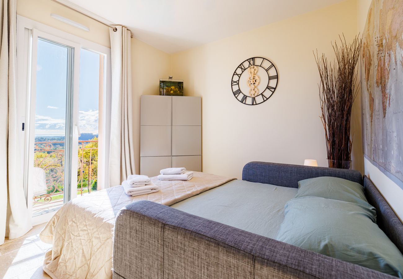 Villa à Tourrettes-sur-Loup - VILLA DU ROUCASSET