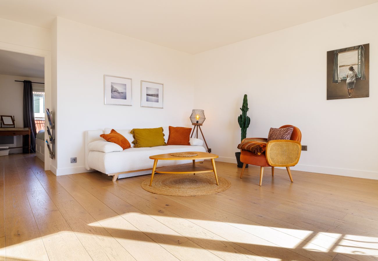Appartement à Tourrettes-sur-Loup - APT LE NID