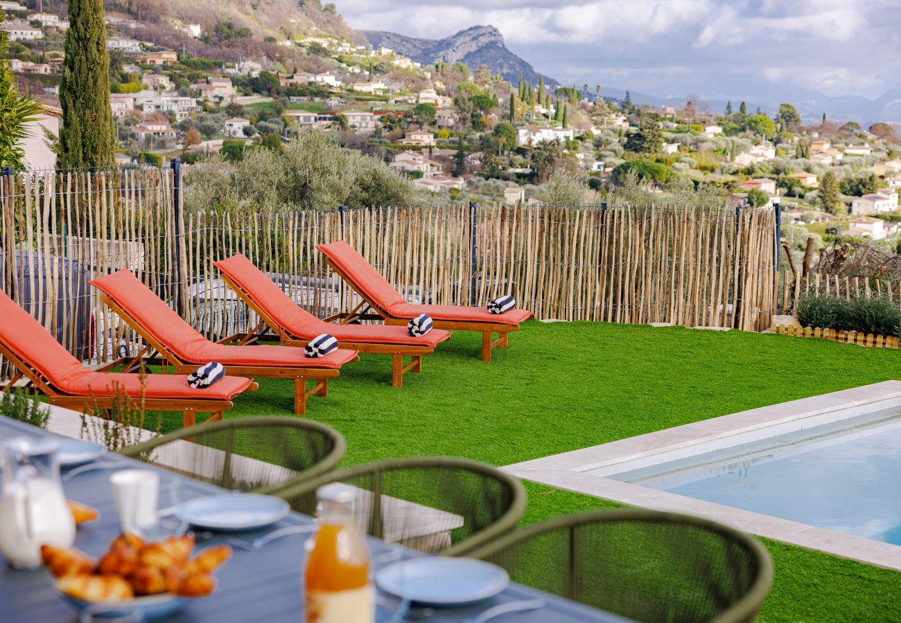 Villa à Tourrettes-sur-Loup - VILLA LE SOLEIL BLEU