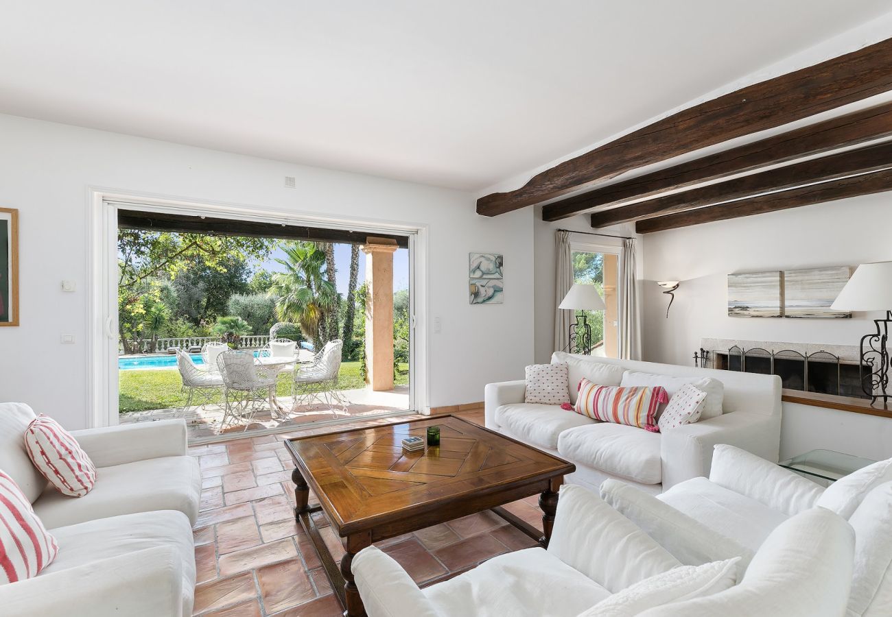 Villa à Tourrettes-sur-Loup - VILLA LES BERGUIERES