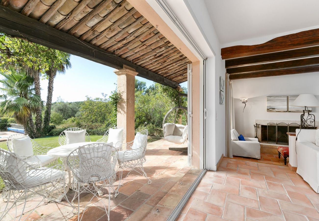 Villa à Tourrettes-sur-Loup - VILLA LES BERGUIERES