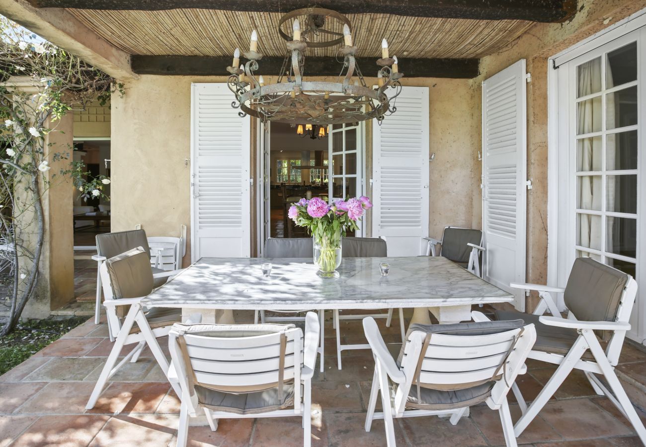 Villa à Tourrettes-sur-Loup - VILLA LES BERGUIERES