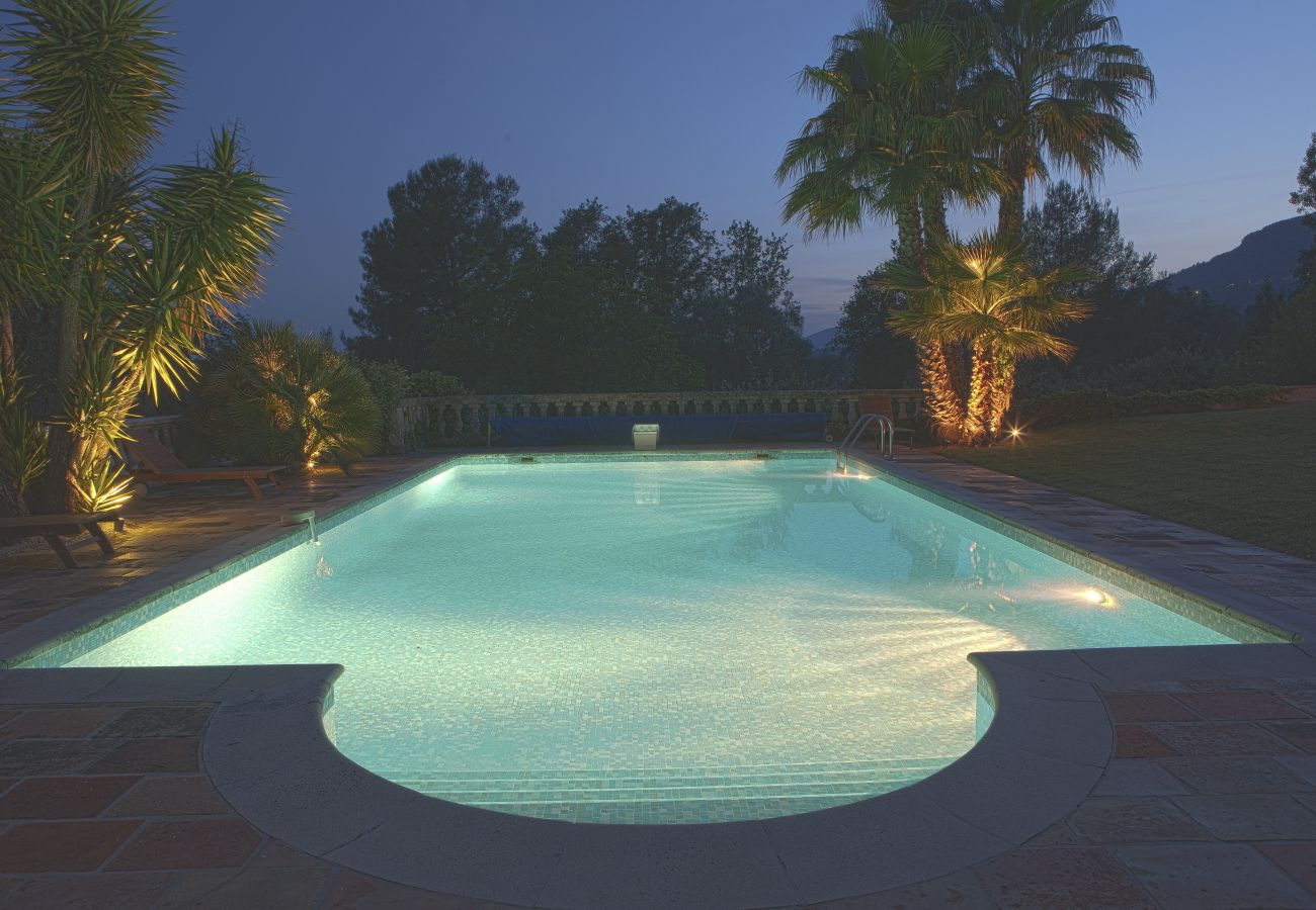 Villa à Tourrettes-sur-Loup - VILLA LES BERGUIERES