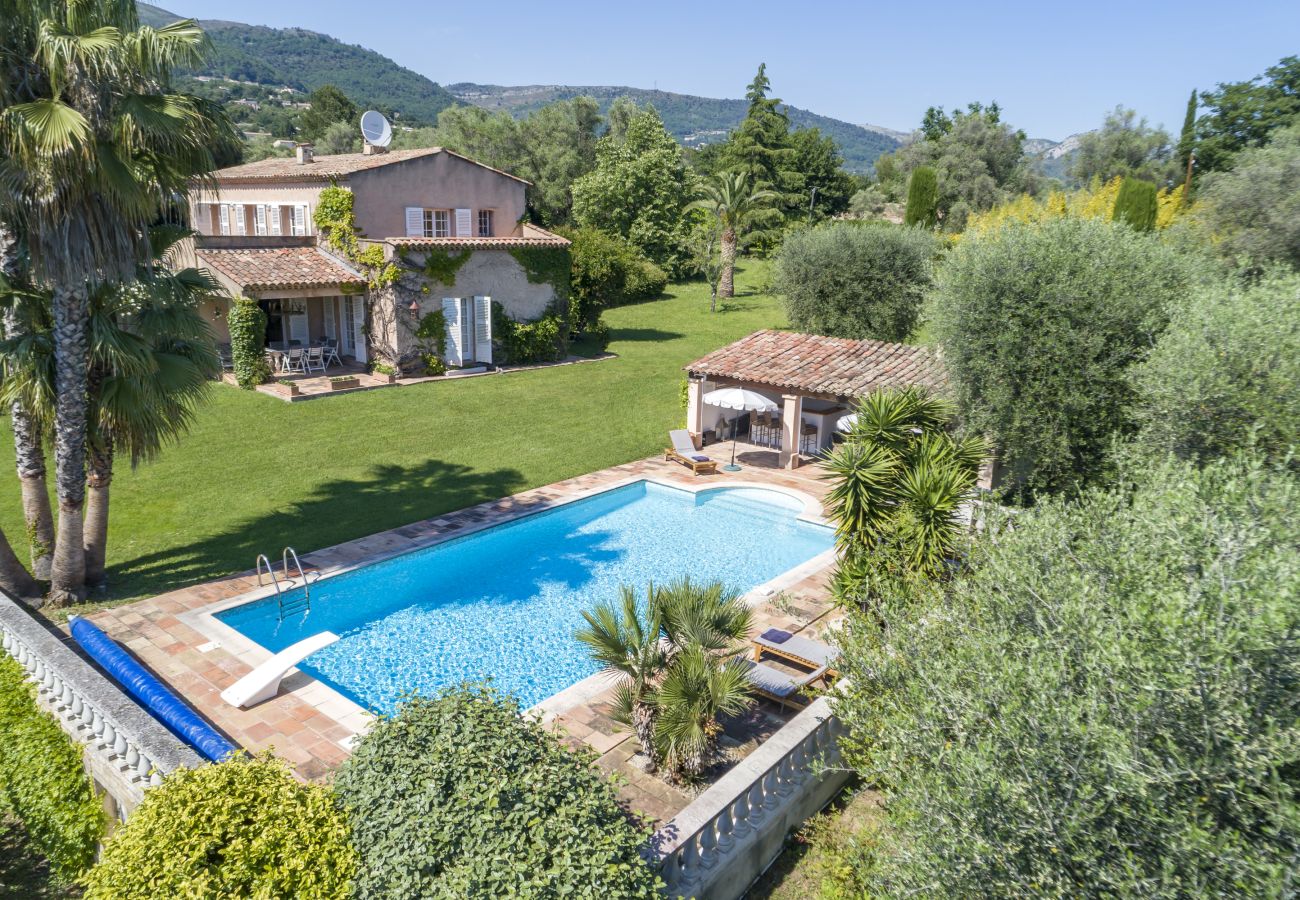 Villa à Tourrettes-sur-Loup - VILLA LES BERGUIERES
