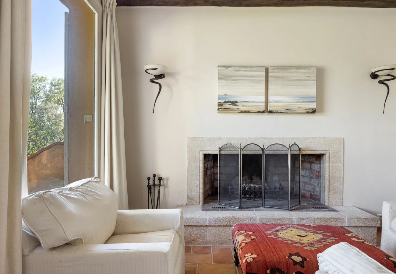 Villa à Tourrettes-sur-Loup - VILLA LES BERGUIERES