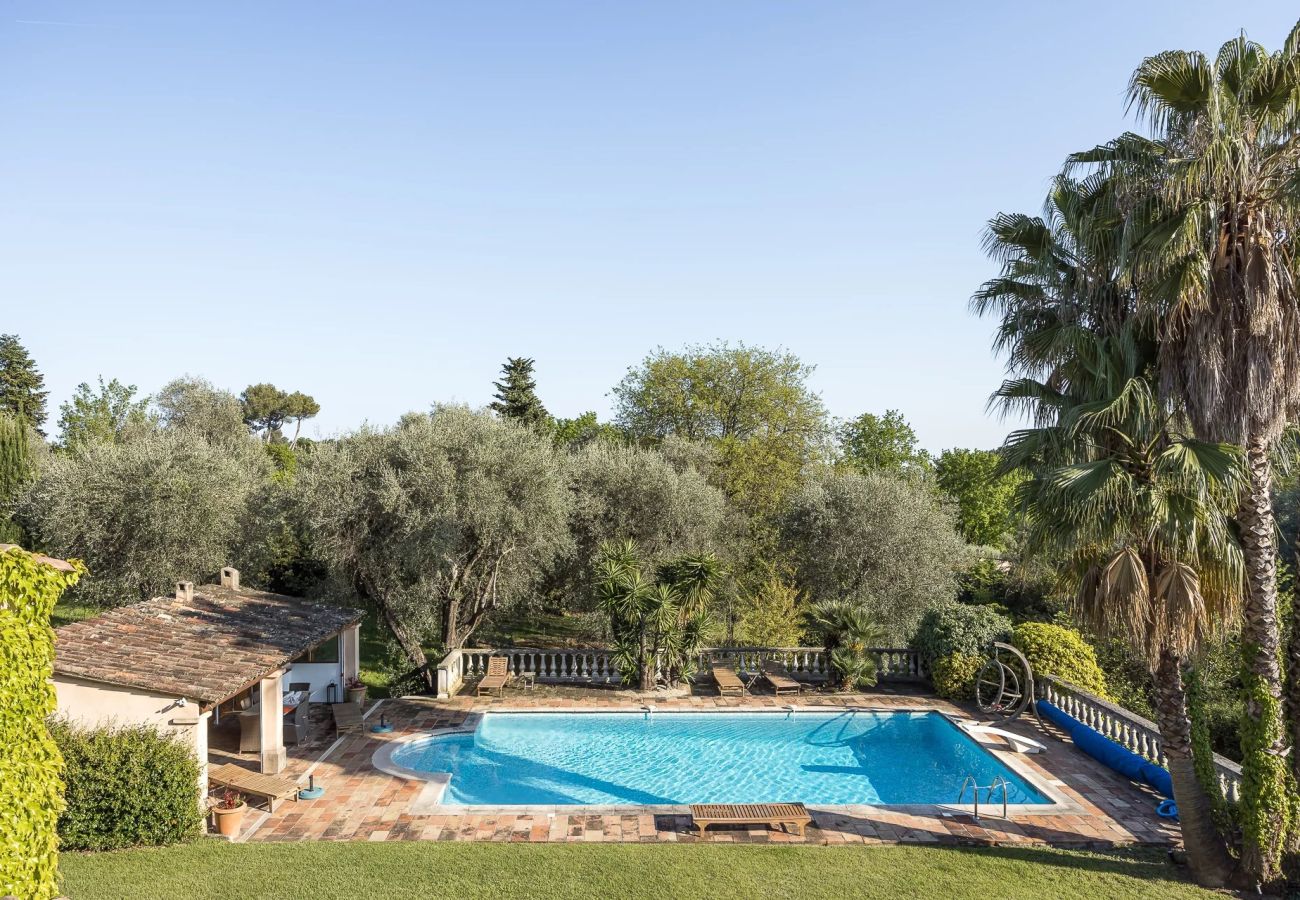 Villa à Tourrettes-sur-Loup - VILLA LES BERGUIERES