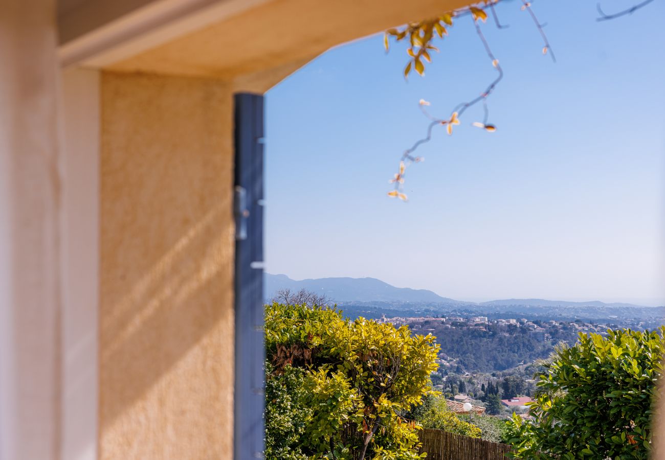 Maison à Tourrettes-sur-Loup - LA CABANETTE